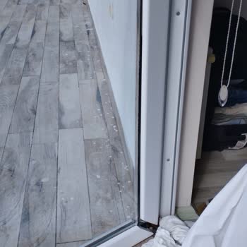 Winsa Pencerelerde Yıllardır Süren Sorunlara Çözüm Bulunmuyor, Servis Gelmiyor