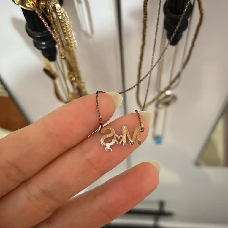 Minamis Silver Kısa Sürede Rengi Değişen Kolyede İade ve Çözüm Talebi