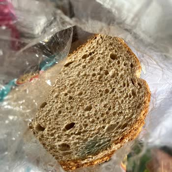 A101'den Aldığım Ekmek Küflü Ve Tarihi Geçmiş Çıktı