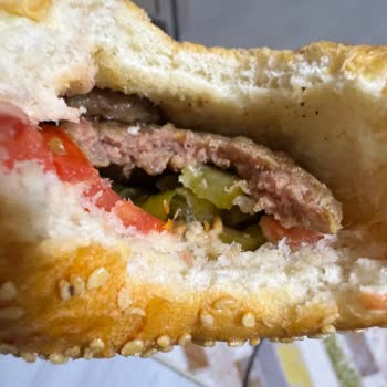 Soğuk Ve Pişmemiş Köfte, Geç Teslimat Ve İade Talebine Olumsuz Yaklaşım