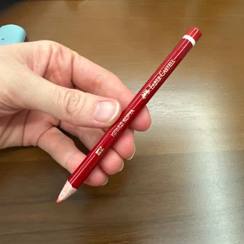Faber Castell Kalemin Ucu Sürekli Kırılıyor, Kullanılamaz Hale Geldi