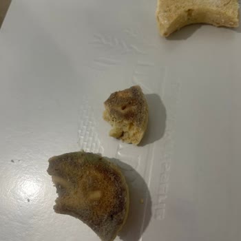 Un Sevdası Esenler Şubesinden Küflü Kurabiye Satışı Mağduriyeti