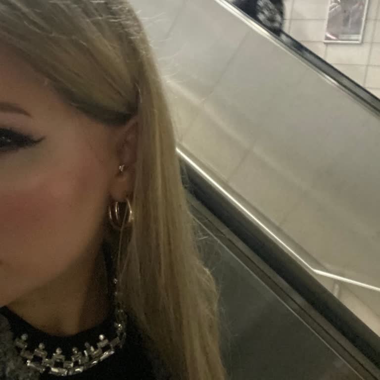 Saçım Balyaj Sonrası Yeşile Döndü Üstüne Ekstra Ücret İstendi