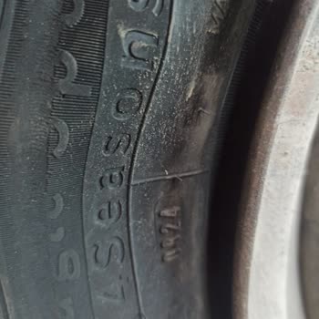 Goodyear Yeni Alınan Lastiğin Kısa Sürede Parçalanması ve İlgisizlik