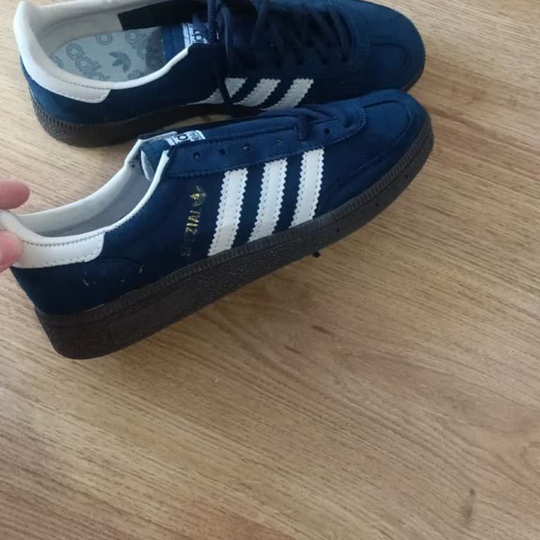 Sneakersepeti.com Ayakkabının Üzerindeki Yazılar Silik Ve Kusurlu