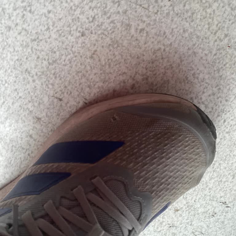 In Street Kısa Sürede Deforme Olan Ayakkabı Ve Garanti Reddi Mağduriyeti