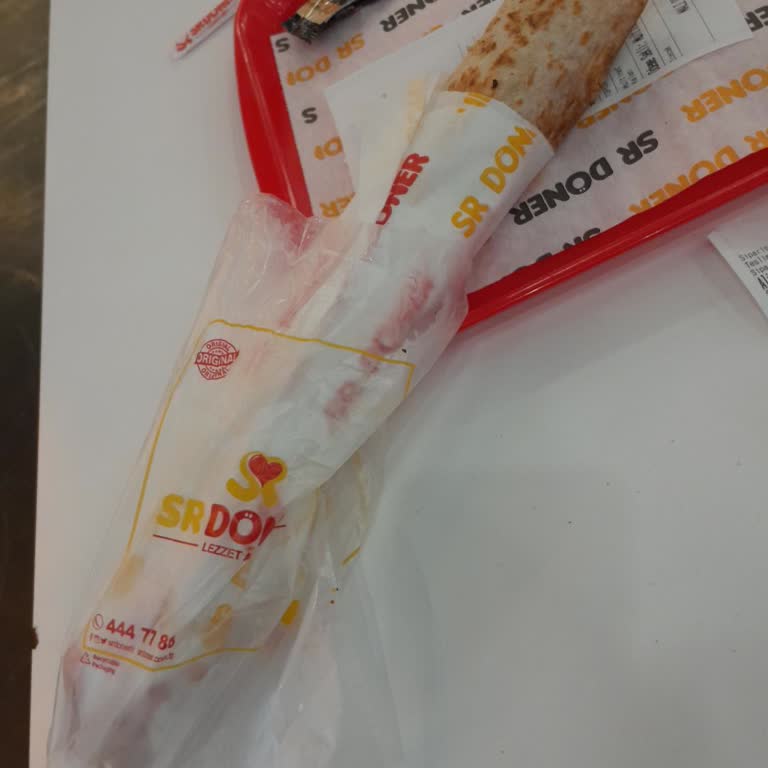 Sr Döner'den Aldığım Ürün Kötü Koku Ve Tat Nedeniyle Tüketilemedi