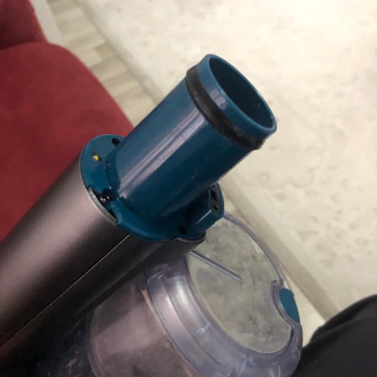 Philips 8000 Serisi Süpürgede Kronik Parça Kırılması Ve Garanti Talebi