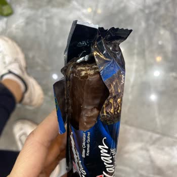 Aldığım Eti Karam Bitter Çikolatanın Şekli Bozuk Çıktı, İnceleme Ve Geri Dönüş Talep Ediyorum