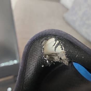 Dayanıklı Denilen Ayakkabı Kısa Sürede Parçalandı, İade Talebim Reddedildi