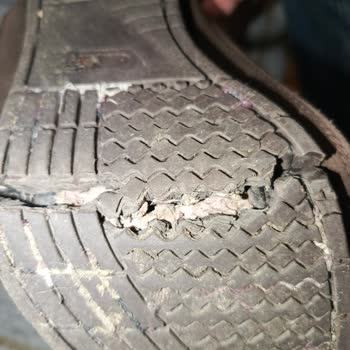 Kısa Sürede Hasar Gören Ayakkabıya Ret Ve Mağduriyet: Boyner'den İade Talebim Reddedildi