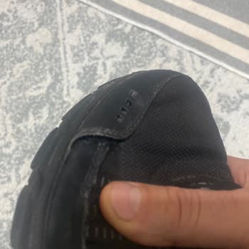 Kısa Sürede Deforme Olan Ayakkabı İçin Çözüm Sunulmadı