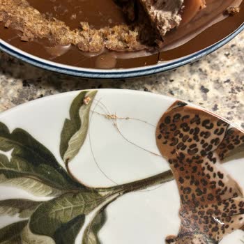 Donuk Toblerone Çikolatadan Saç Kılı Çıkması Nedeniyle Hijyen Şikayeti