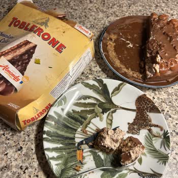 Donuk Toblerone Çikolatadan Saç Kılı Çıkması Nedeniyle Hijyen Şikayeti