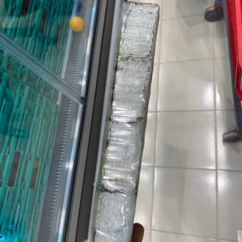 Şok Market Rafında Küflü Tost Peyniriyle Karşılaştım