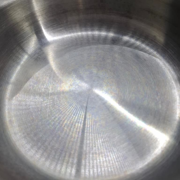 İlk Kullanımda Renk Değiştiren Tencere Ve Tavalara İade Veya Değişim Talebi