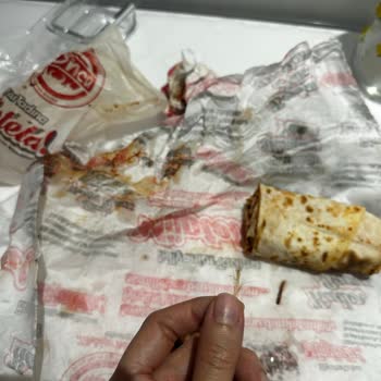 Hijyen Sorunu Ve Bozuk Ürün Nedeniyle Sağlık Riski Yaşadım