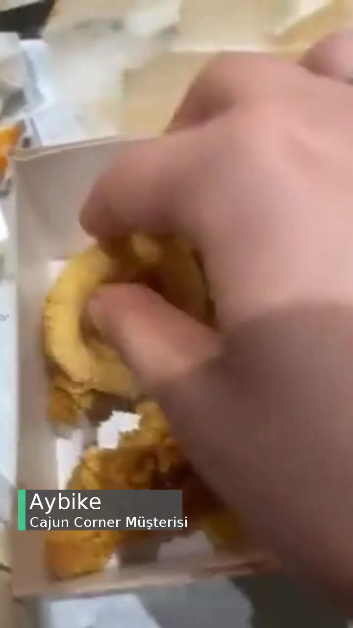 Cajun Corner Lezzetsiz Ve Özensiz Olması Gerektiği Gibi Asla Değil videonun kapak resmi