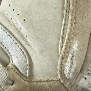 Az Kullanımla Ayakkabıda Patlama Ve Yırtılma Yaşadım Müşteri Hizmetlerine Ulaşamıyorum