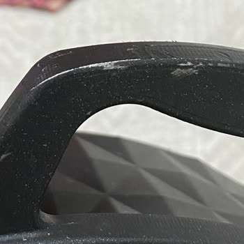 Taç Döküm Tencerede Kısa Sürede Çizilme Ve Soyulma Sorunu