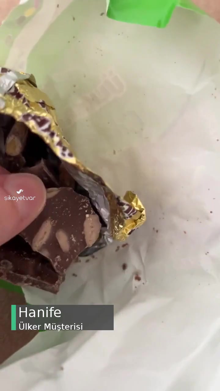 Ülker Antep Fıstıklı Çikolata Bozuk Çıktı! videonun kapak resmi