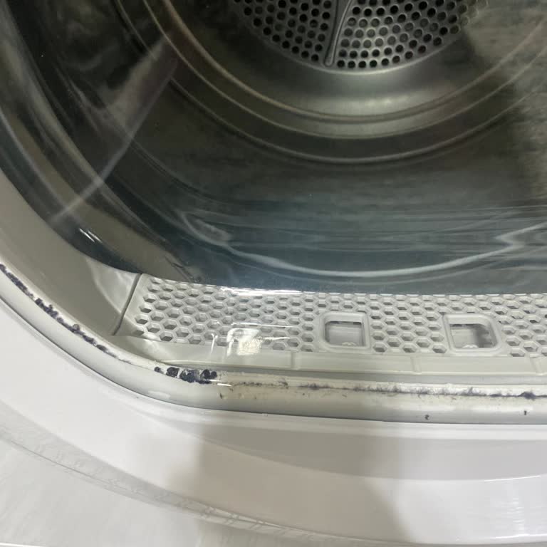 Kurutma Makinesi Kapağında Biriken Toz Sorunu Çözülmüyor