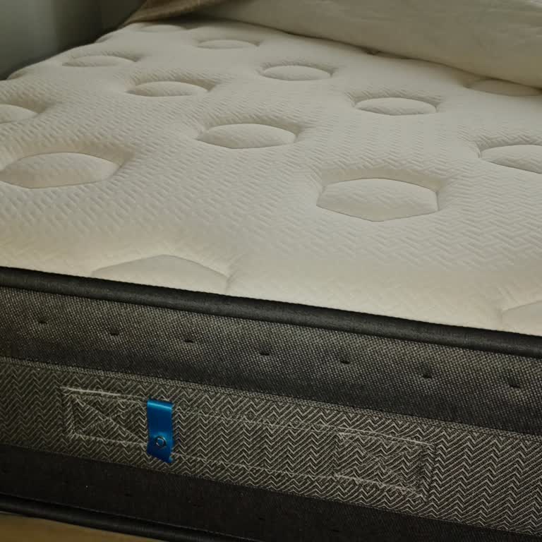 Aldığım Yatak Sağlığımı Olumsuz Etkiledi, Çözüm Sunulmuyor