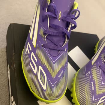 Adidas Halı Saha Ayakkabısı İlk Maçta Açıldı, Çözüm Talep Ediyorum