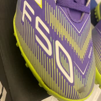 Adidas Halı Saha Ayakkabısı İlk Maçta Açıldı, Çözüm Talep Ediyorum