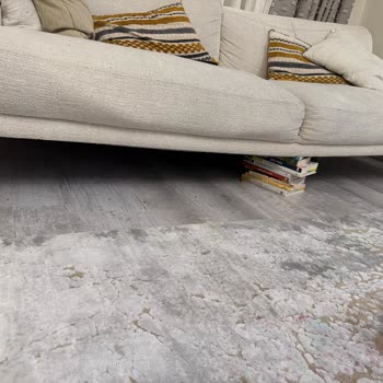 Kısa Sürede Deforme Olan Koltuk Ve Yetersiz Müşteri Hizmeti Nedeniyle Mağduriyet