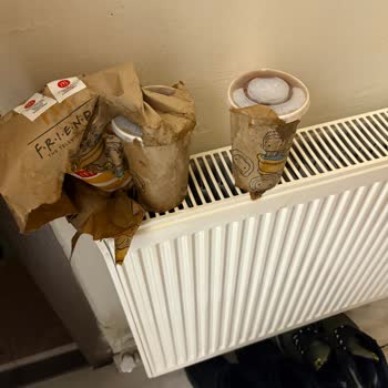 Siparişimde İçecekler Patladı Kurye Kaba Davrandı