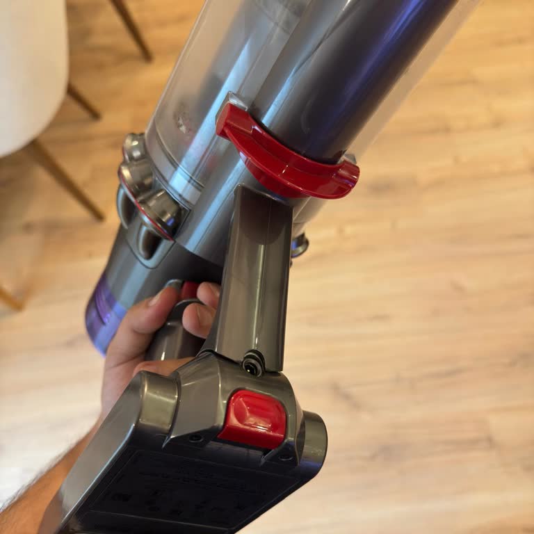 Dyson V11 Süpürge İçin Yedek Batarya Tedarikinde Yaşanan Aksaklık Ve Mağduriyet