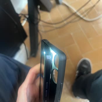 Tecno Camon 20 Pro'da Sürekli Yanan Flaş Ve Renk Sorunu İçin Garanti Desteği Alamıyorum