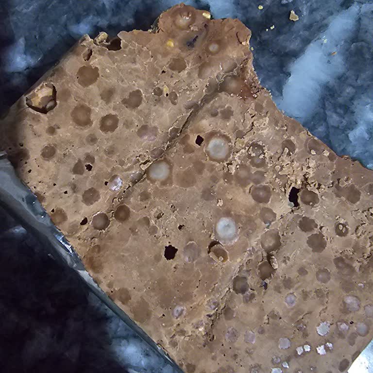 Aldığım Nestle Damak Çikolatanın Görünümünde Ve Tadında Bozukluk!