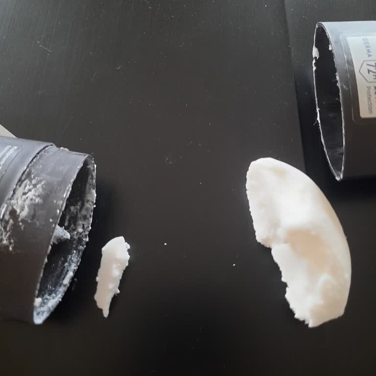 Nivea Deo Stick Deodorant Toz Gibi Dağılıyor, Kullanımı İmkansız