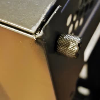 Hasarlı Bilgisayar Kasası İçin Değişim Talebim Günlerdir Karşılanmadı