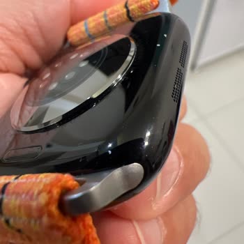 Apple Watch 10 46 mm, problema de desprendimiento de pintura y garantía