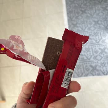 BİM'den Alınan Ülker Dido Gofretin Bozuk Çıkması Ve Gıda Güvenliği Endişesi