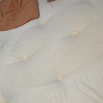 Bambi Latex Yatakta Çökme Ve Leke Sorunu, Garanti Kapsamında Ücret Talebi