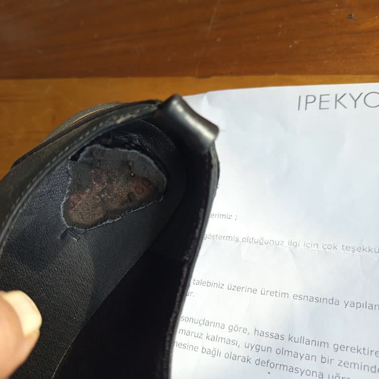 Kısa Sürede Kullanılamaz Hale Gelen Ayakkabıma Ret Cevabı