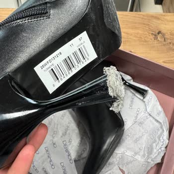 İki Saatte Deforme Olan Deri Bot Ve Reddedilen Şikayet