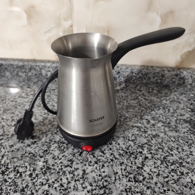 Oscar Elektrikli Cezve Sürekli Çalışıyor, Güvenlik Riski Oluşturuyor