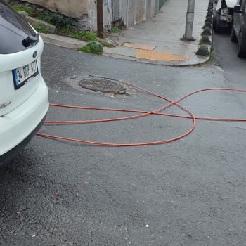 Türk Telekom Fiber İnternet Sürekli Kesiliyor, Sorun Çözülmüyor