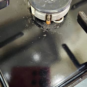 Bosch Ankastre Ocakta Kısa Sürede Kabuklanma Ve Garanti Kapsamında Parça Değişimi Talebi