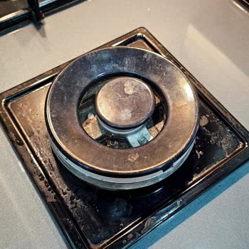 Bosch Ankastre Ocakta Kısa Sürede Kabuklanma Ve Garanti Kapsamında Parça Değişimi Talebi