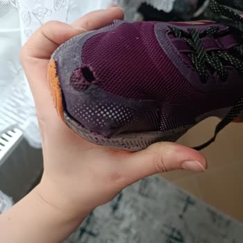 Kısa Sürede Deforme Olan Hummel Ayakkabı İçin Değişim Veya İade Talebi