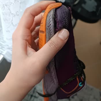 Kısa Sürede Deforme Olan Hummel Ayakkabı İçin Değişim Veya İade Talebi