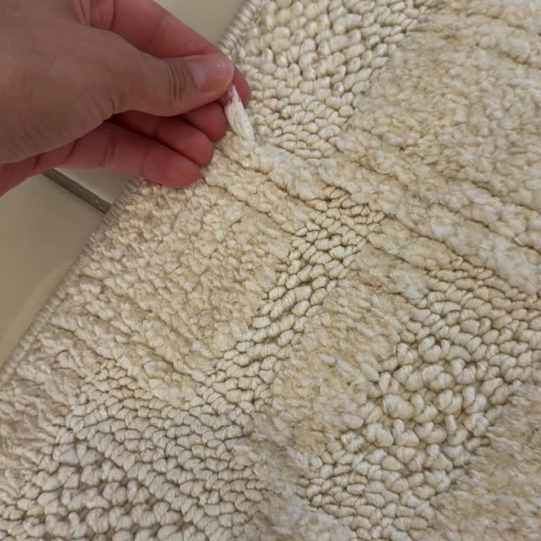 Kısa Sürede Yıpranan Halı Ve Esnek Olmayan İade Süreci