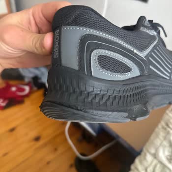 Skechers GO Walk Ayakkabıda Kısa Sürede Taban Açılması Ve Değişim Reddi