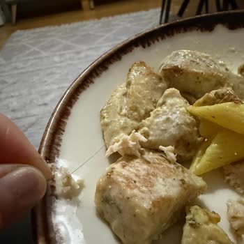 Tavuk Dünyası'ndan Aldığım Yemekte Saç Çıkması Ve Hijyen Skandalı